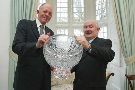  Professor Michael Hynes (right) with Dr Iognáid Ó Muircheartaigh, President of NUI Galway, after Professor Hynes was presented with the John Cope Memorial Award for his distinguished contribution to the Crystal Industry in Ireland and Europe.